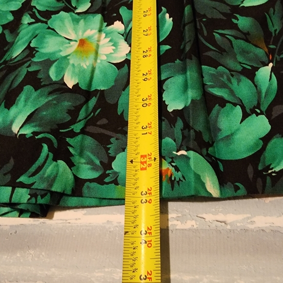 Michelle Stuart floral pencil skirt - Picture 7 of 7